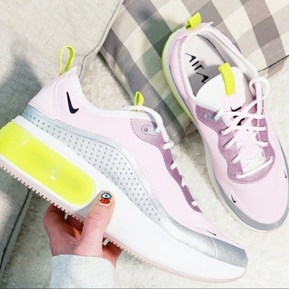 nike air max system platform sneaker stores